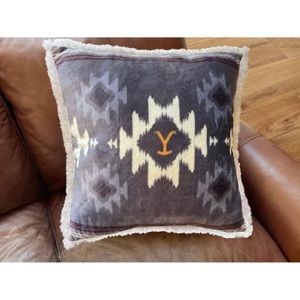Yellowstone Silk Touch Pillow With Sherpa Back, 22" x 22"